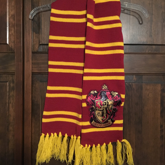Warner Bros. Accessories - Harry Potter Gryffindor Scarf